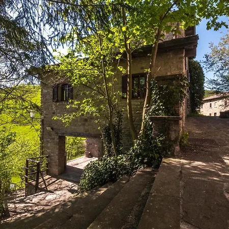 Podesteria Di Gombola - Arte E Territorio Hostel *