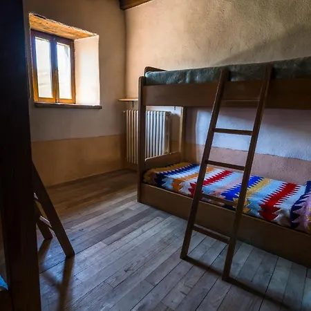Podesteria Di Gombola - Arte E Territorio Hostel *