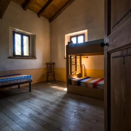 Podesteria Di Gombola - Arte E Territorio אכסניה *