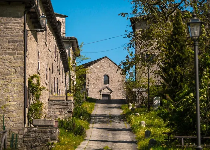 Podesteria Di Gombola - Arte E Territorio Polinago